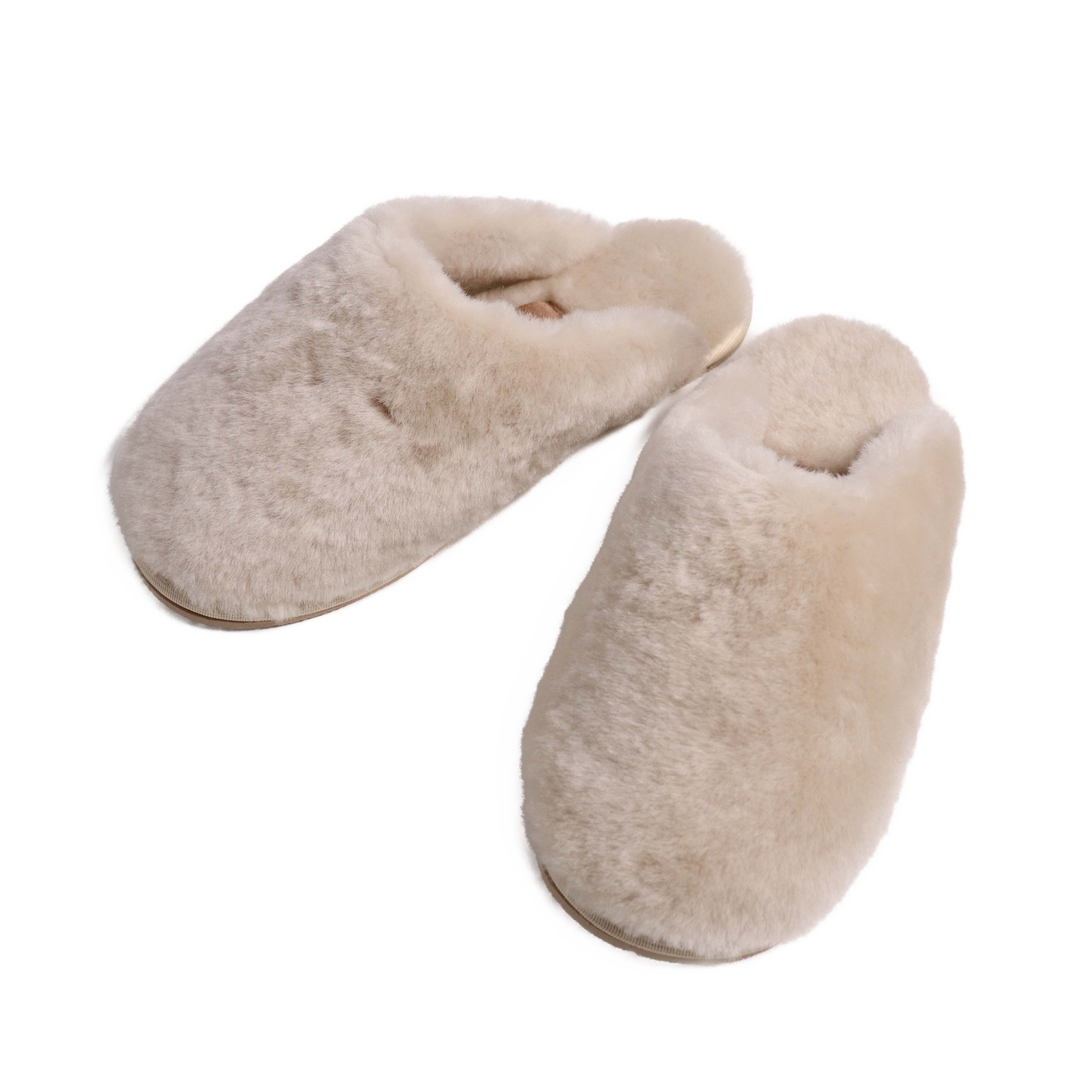 Pantolette Viki Lammfell